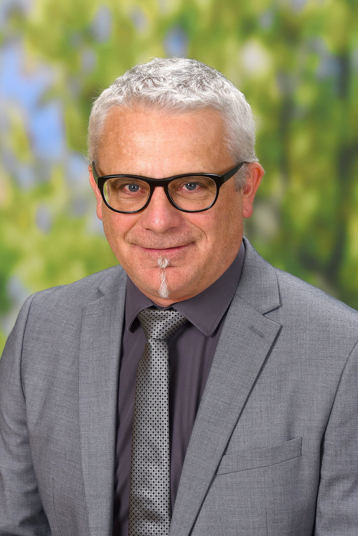 Dir. Mag. Reinhard Pöllabauer Dir. Mag. Reinhard Pöllabauer